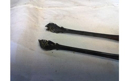 PINCE A SUCRE PATTES DE LION