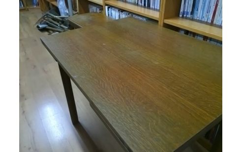 TABLE FORMICA MARRON AVEC ALLONGES INTERIEURES