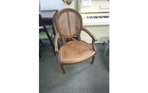 FAUTEUIL CANNE STYLE LOUIS XVI