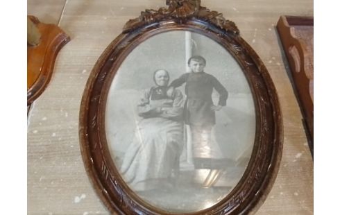 TABLEAU OVALE ANCIEN