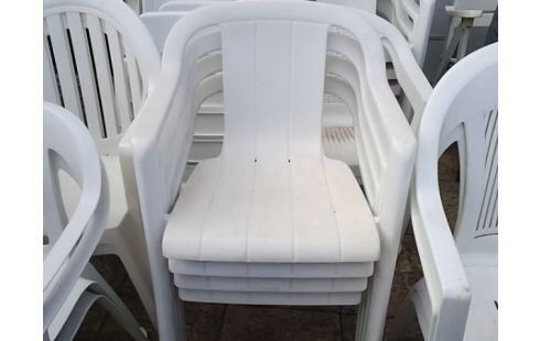 LOT DE 4 CHAISES GROSFILLEX PVC BLANCHES