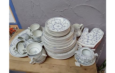 SERVICE DE TABLE COPPENHAEGE LE LOT