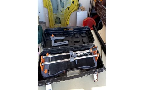 COUPE CARREAU MAGNUSSON + MALETTE ECC