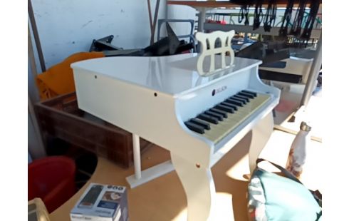 PIANO BLANC DELSON