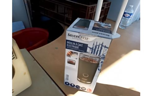 MOULIN A CAFE ELECTRIQUE