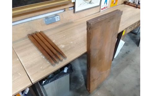 TABLE GUERIDON 2 ALLONGES + PIEDS EN L'ETAT