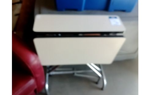 TABLE BLANCHE PLIANTE FORMICA