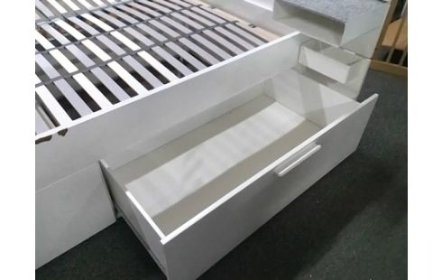 LIT 180X200 4T AVEC SOMMIER A LATTES (TRACES USURES)