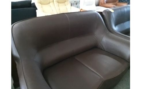 CANAPE 2P MARRON (QLQS TRACES D'USURE)