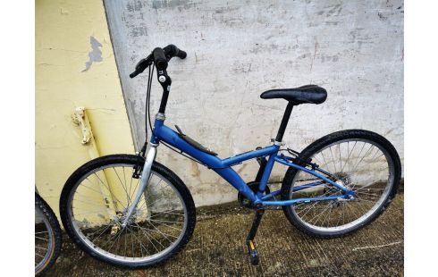 VELO FILLE BTWIN BLEU pour piece