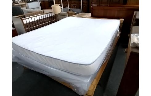 SOMMIER TAPISSIER +MATELAS+PIEDS 160X200 HOLDING