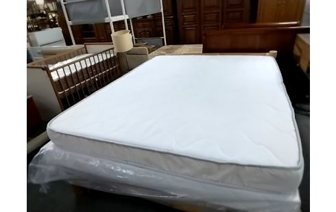 SOMMIER TAPISSIER +MATELAS+PIEDS 160X200 HOLDING