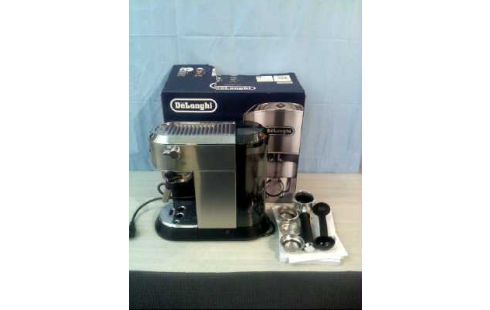 KAFFEEMASCHINE <DELONGHI EC685.M>