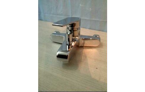 BADEWANNENARMATUR <MAMOLI>