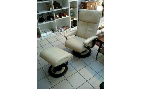 RELAXSESSEL MIT HOCKER <RECARO> BEIGE DREHBAR