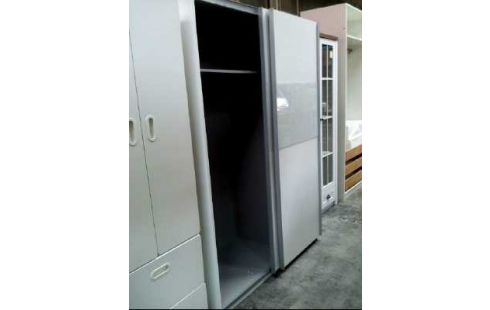 SCHRANK SCHIEBET. WEISS 6-EB. 2-STANG.