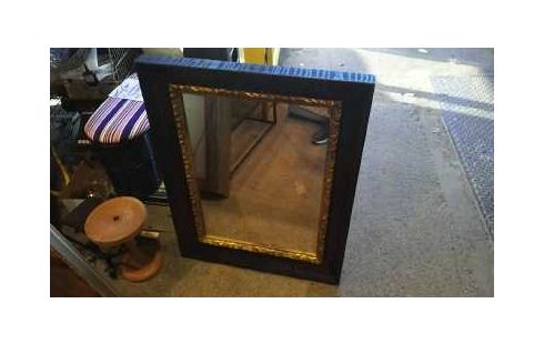 MIROIR CADRE NOIR ET OR