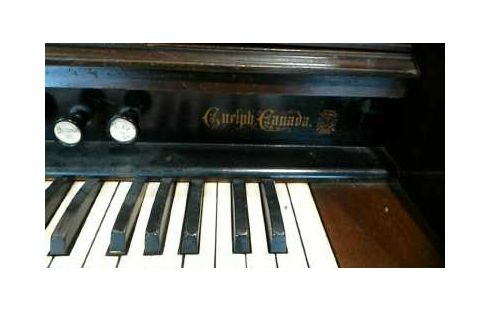 HARMONIUM ANCIEN