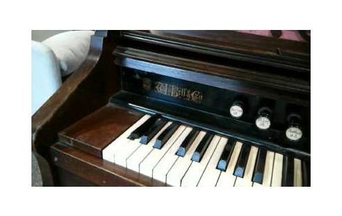 HARMONIUM ANCIEN