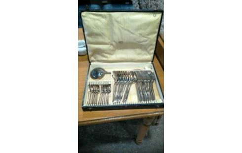 MENAGERE METAL ARGENTE ERCUIT