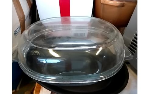 PLAT Pyrex avec couvercle passe aufour