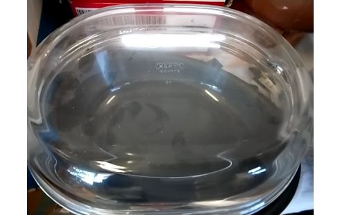 PLAT Pyrex avec couvercle passe aufour