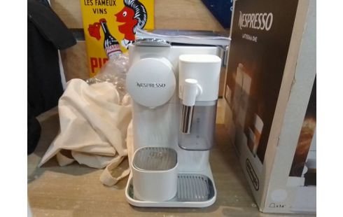 CAFETIERE NESPRESSO LATTISSIMA ONE DELONGHI