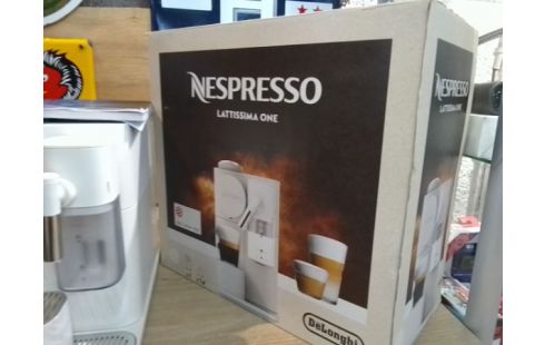 CAFETIERE NESPRESSO LATTISSIMA ONE DELONGHI