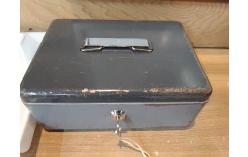 CAISSE MÉTAL + CLÉ