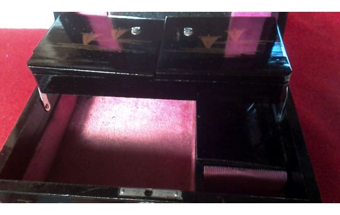 SCHMUCKDOSE, , SPIELUHR CHINESISCH SCHWARZ