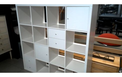 ESTANTE BLANCA IKEA 2 PUERTAS 4 CAJONES