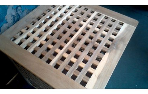 WÄSCHEKORB. WÜRFELFÖRMIG, , HOLZ