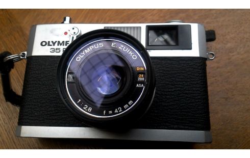 FOTOTOESTEL OLYMPUS 35RC