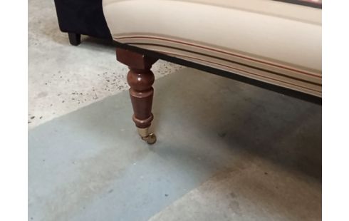 BANQUETTE TISSU LIGNE À ROULETTES