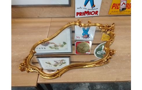 MIROIR CADRE DORÉ EN L'ETAT