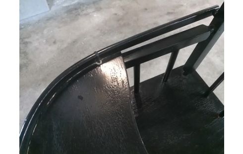 CHAISE HAUTE BEBE NOIRE EN L'ETAT