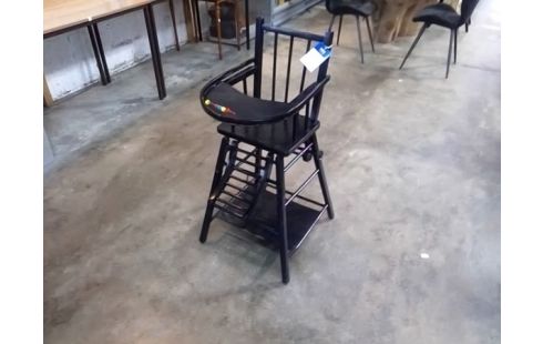CHAISE HAUTE BEBE NOIRE EN L'ETAT