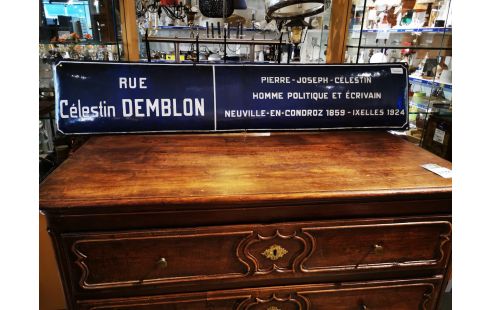 PLAQUE EMAILLEE rue de la région