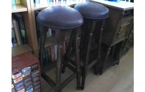 TABOURET DE BAR EN CUIR