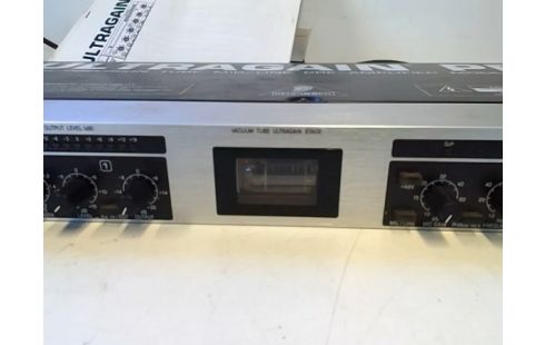 PREAMPLI BEHRINGER MIC2200 AVEC NOTICE