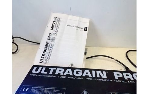 PREAMPLI BEHRINGER MIC2200 AVEC NOTICE