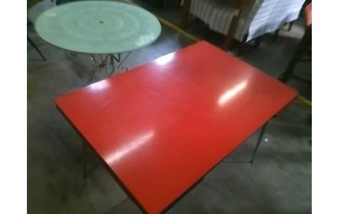 TABLE FORMICA ROUGE