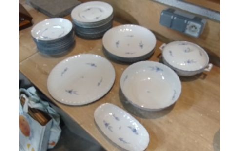 SERVICE BERNARDAU LIMOGES MODELE BRINDILLE