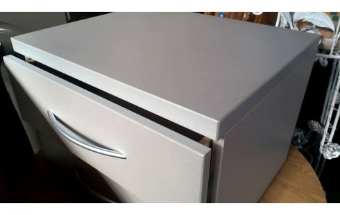 NACHTKASTJE GRIJS 2 LADEN