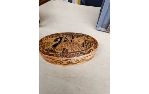 BOITE CARTONNÉE OVALE