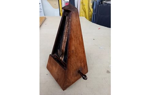 METRONOME BOIS ANCIEN