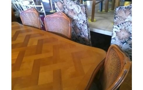 6 CHAISES CANNEES STYLE REGENCE