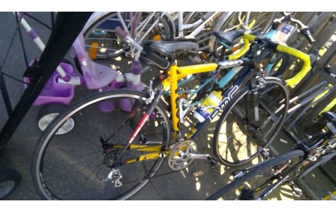 KOERSFIETS  BMC  ROADRACER