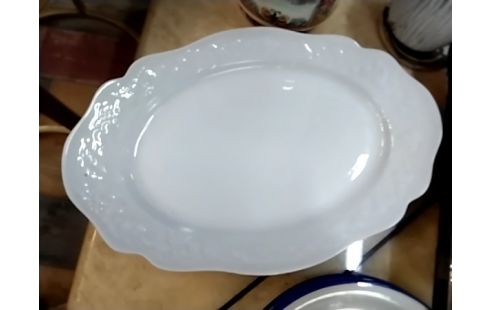 PLAT Ovale blanc