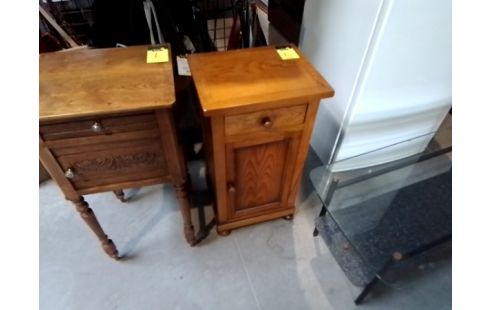 CHEVET 1 TIROIR 1P EN PIN